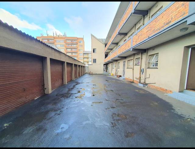 1 BEDROOM APARTMENT FOR SALE IN TOWNSEND ESTATE